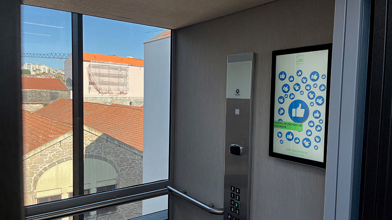 Slimline Pro advertising display by Add Vision with sleek, modern design and high-resolution screen for dynamic digital signage.